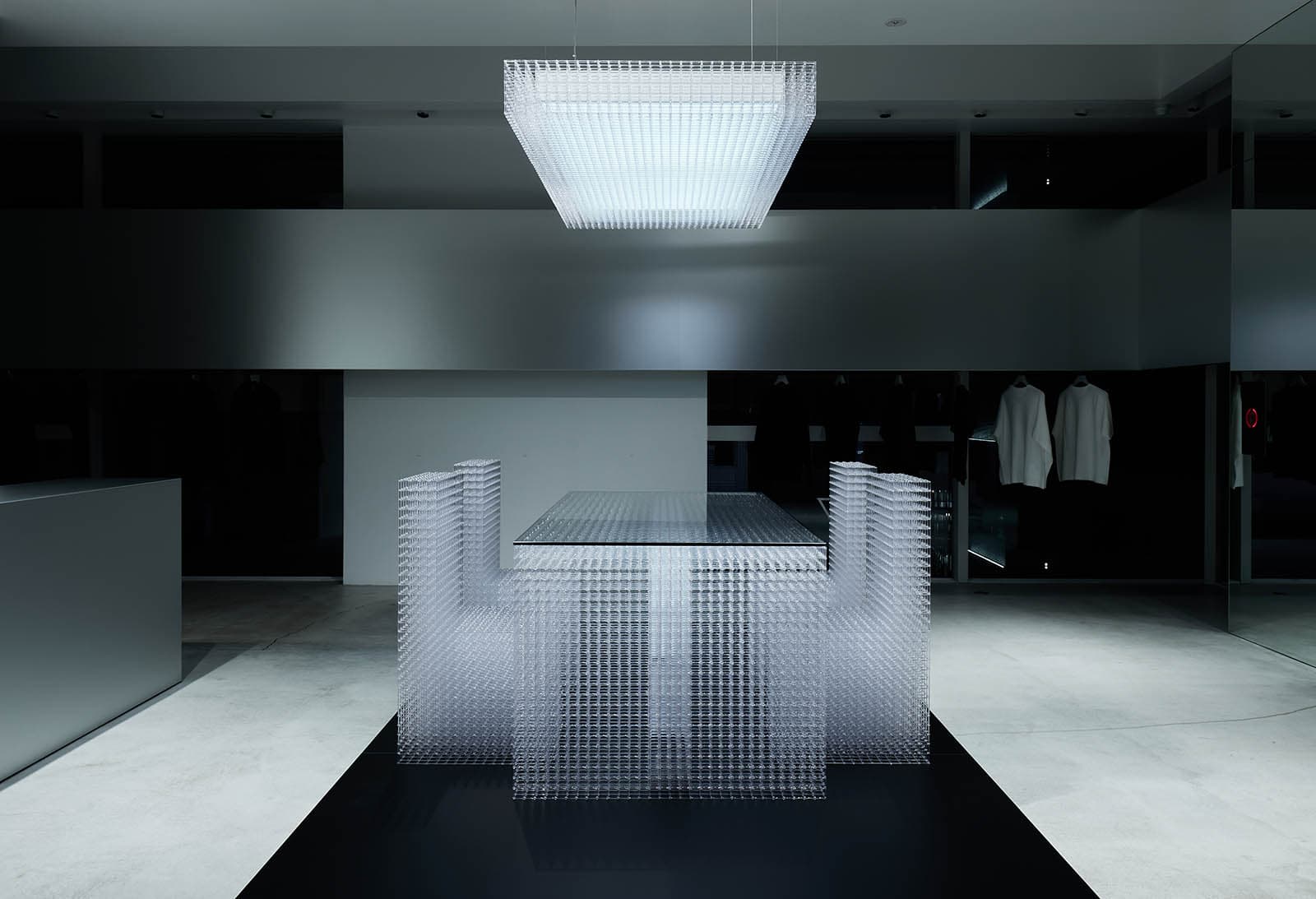 Minimalist table collection